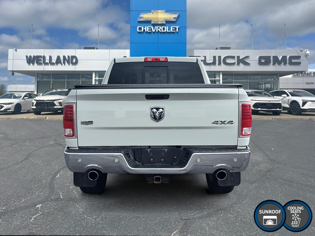 2017 Ram 1500 Laramie photo 6