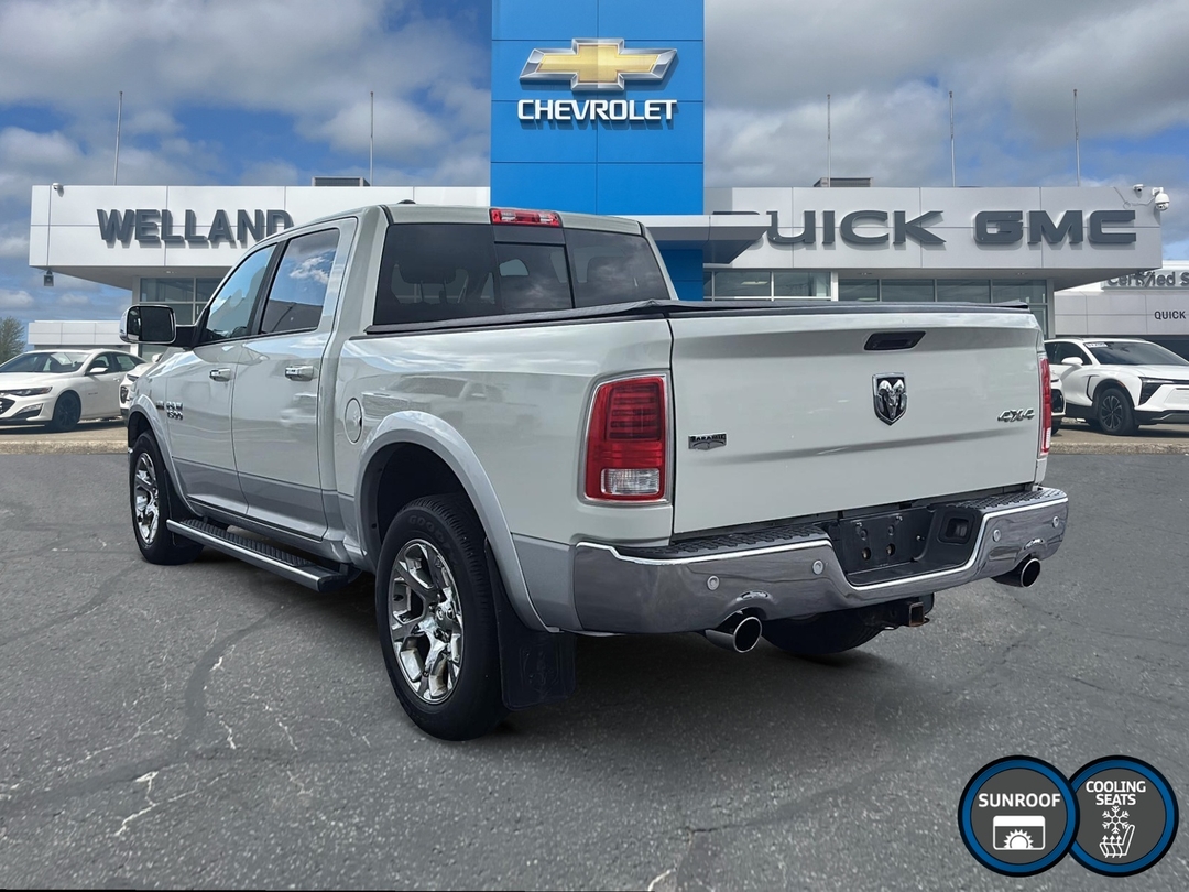 2017 Ram 1500 Laramie photo 7