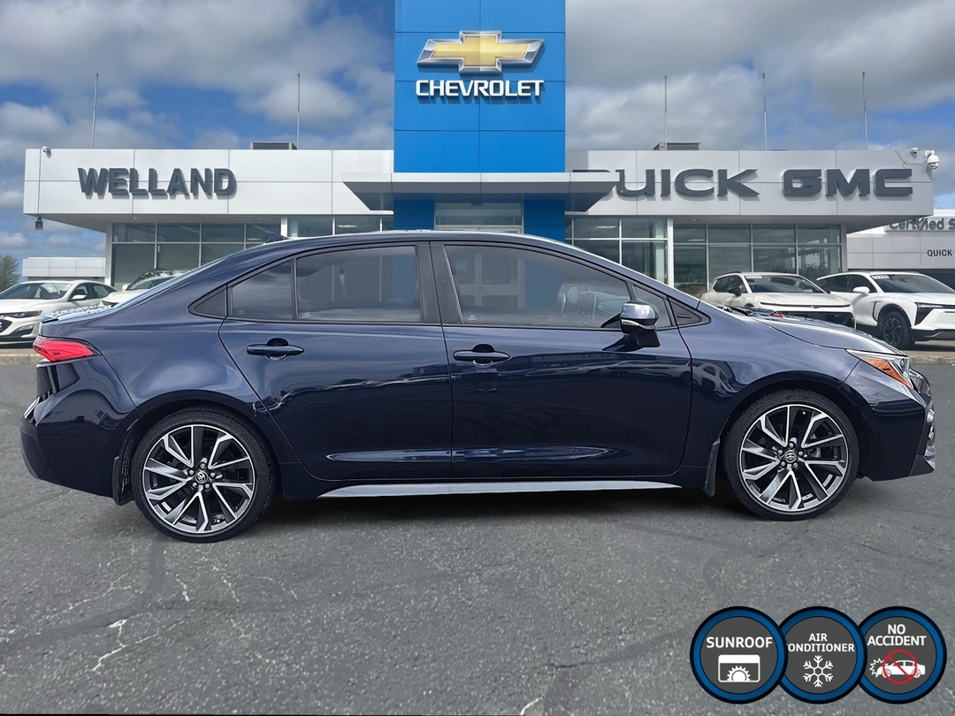2022 Toyota Corolla SE photo 4