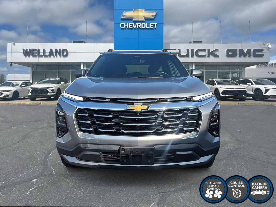2025 Chevrolet Equinox LT photo 2