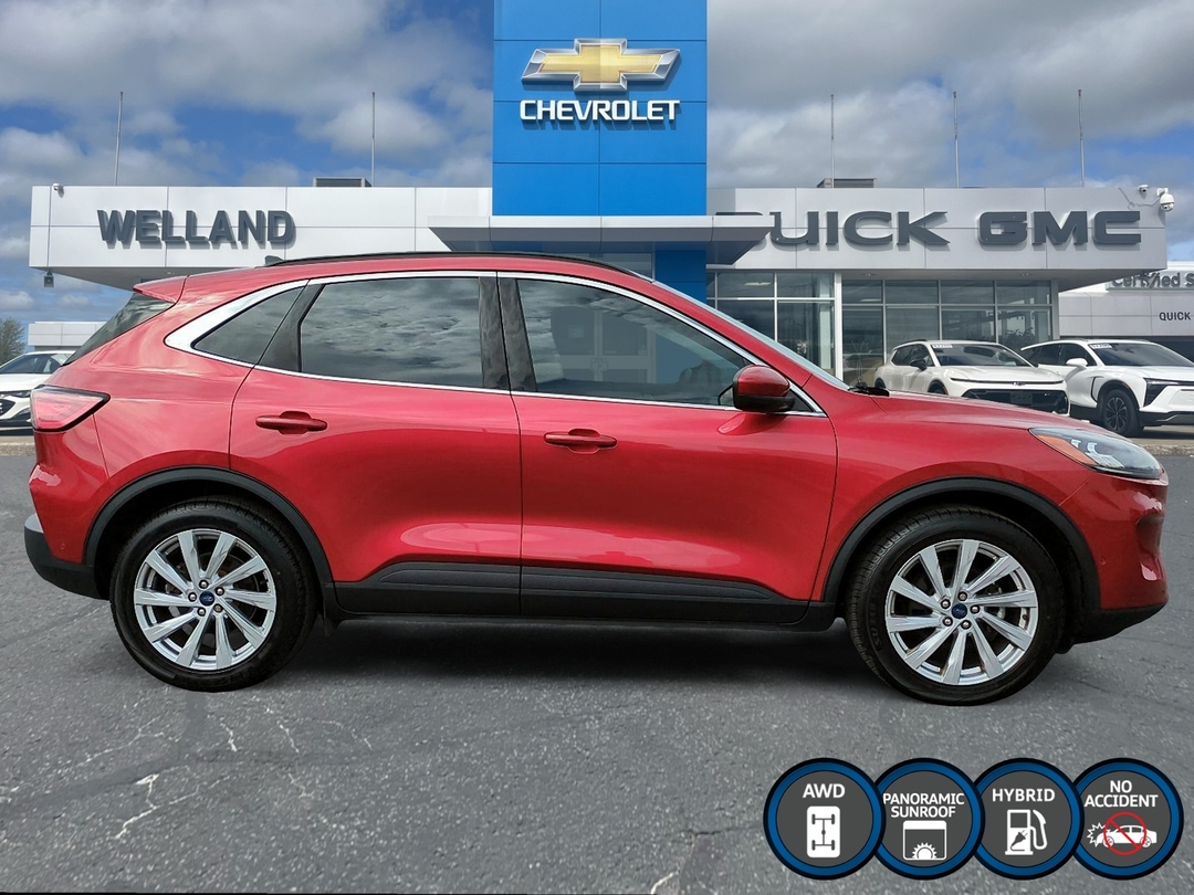 2021 Ford Escape Hybrid Titanium photo 4