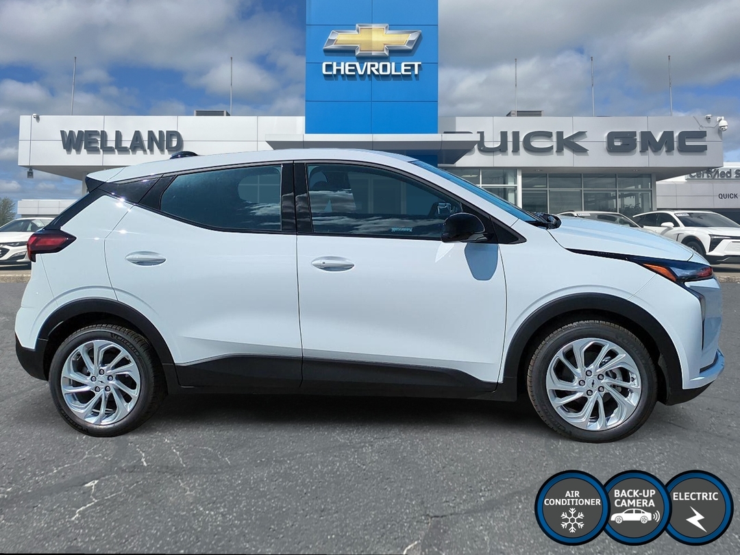 2027 Chevrolet Bolt LT photo 4