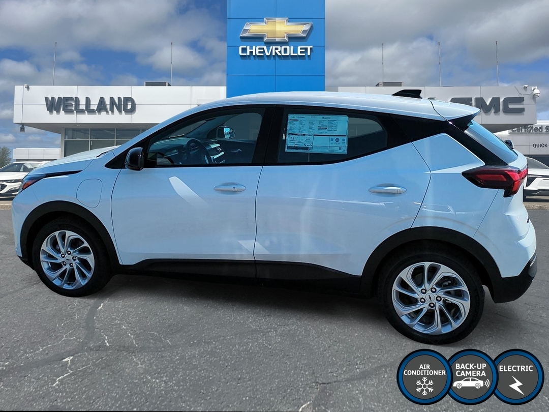 2027 Chevrolet Bolt LT photo 8
