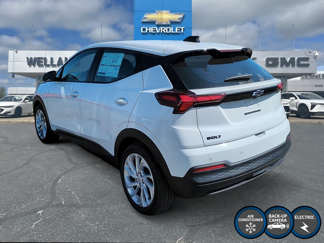 2027 Chevrolet Bolt LT photo 7