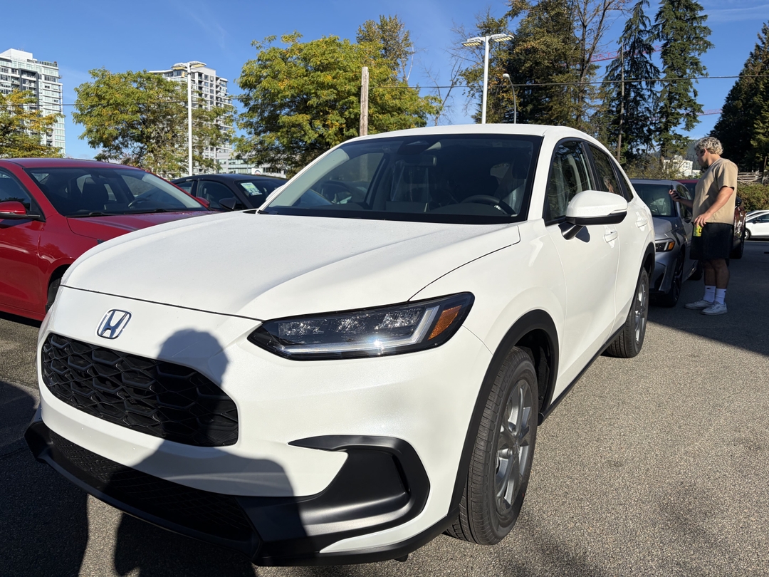 2027 Honda HR-V LX FWD