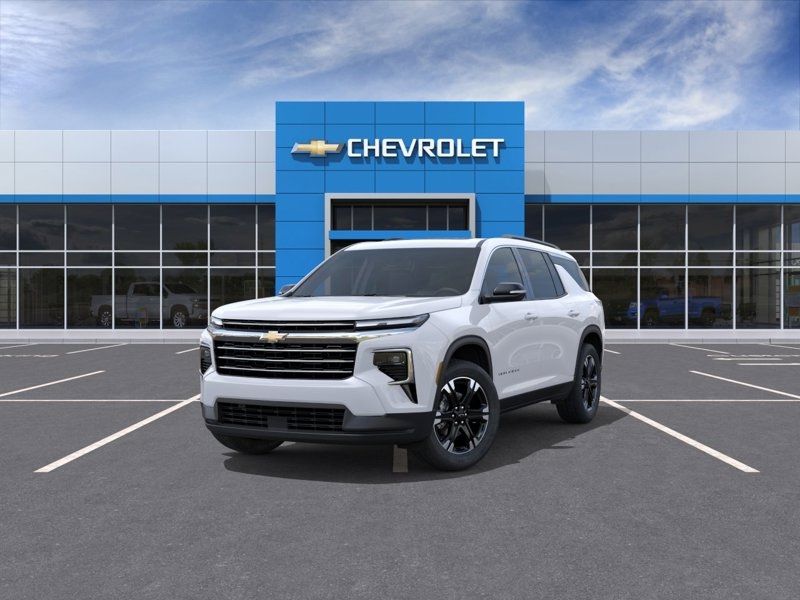 Polar White Tricoat 2027 Chevrolet Traverse SUV / Crossover Four-Wheel Drive 8-Speed Automatic