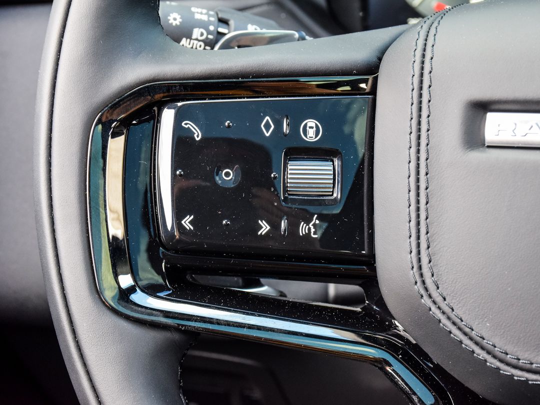 2025 Land Rover Range Rover Velar P340 Dynamic SE, Toronto, Cash