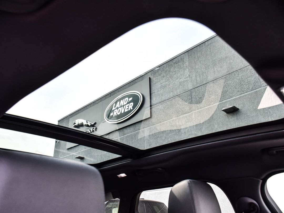2025 Land Rover Range Rover Velar P340 Dynamic SE, Toronto, Cash
