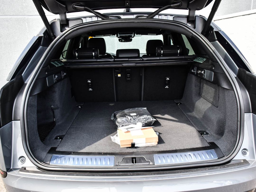 2025 Land Rover Range Rover Velar P340 Dynamic SE, Toronto, Cash