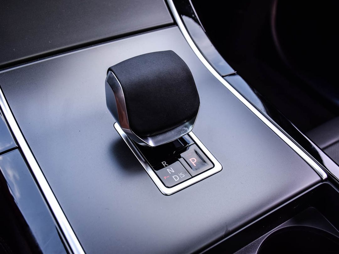 2025 Land Rover Range Rover Velar P340 Dynamic SE, Toronto, Cash