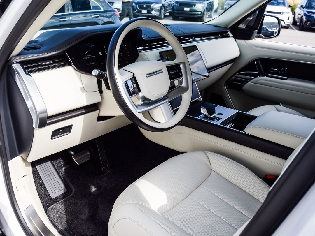 2024 Land Rover Range Rover Autobiography - LWB, Toronto, Cash
