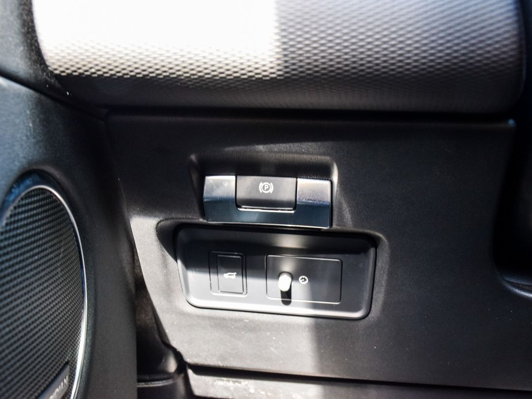 2023 Land Rover Discovery Sport R-Dynamic SE, Toronto, Cash