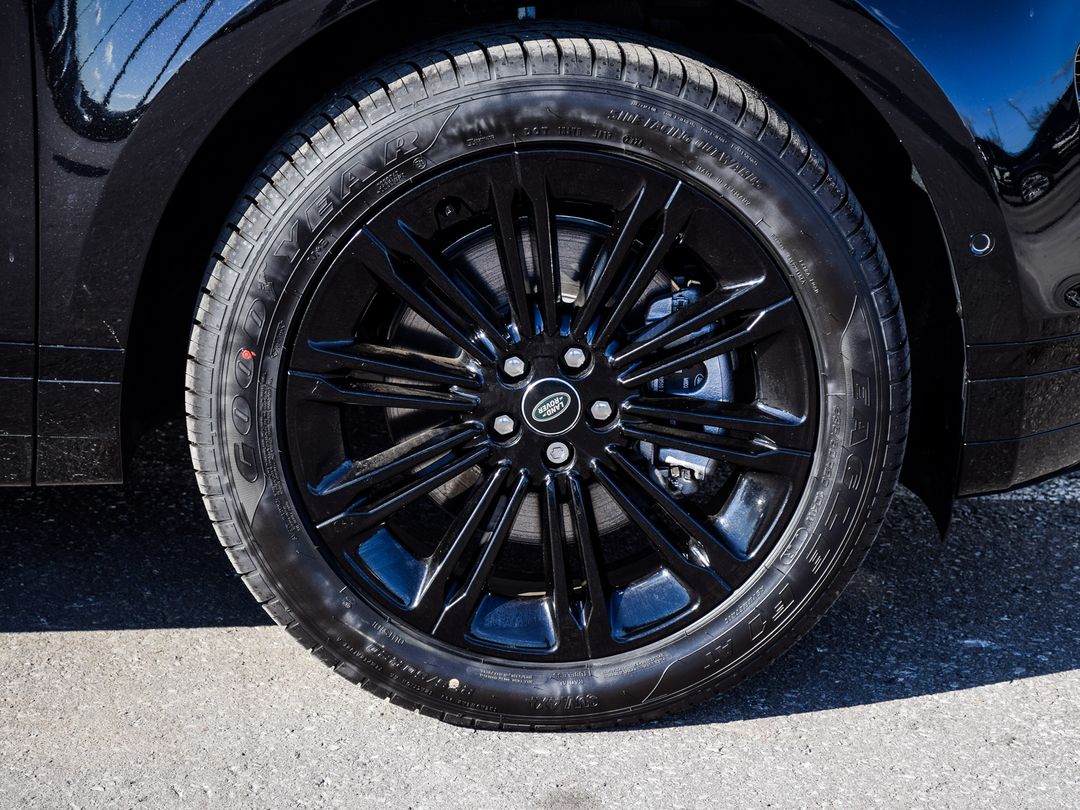 2025 Land Rover Range Rover Evoque P250 Dynamic HSE, Toronto, Cash