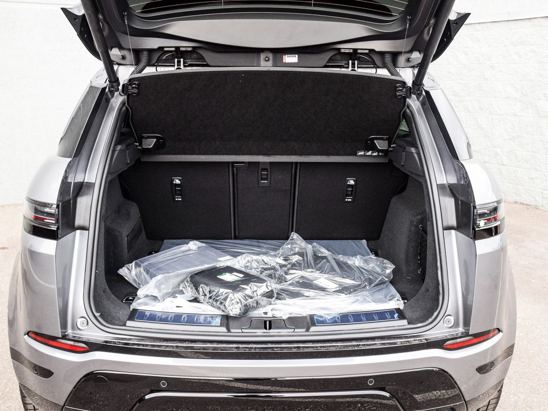 2025 Land Rover Range Rover Evoque P250 Dynamic SE, Toronto, Cash