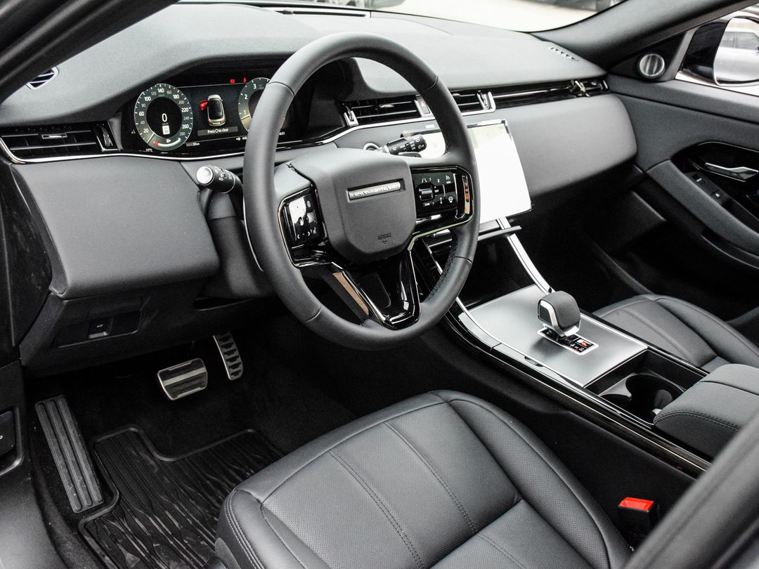 2025 Land Rover Range Rover Evoque P250 Dynamic SE, Toronto, Cash