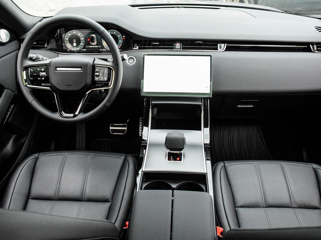 2025 Land Rover Range Rover Evoque P250 Dynamic SE, Toronto, Cash