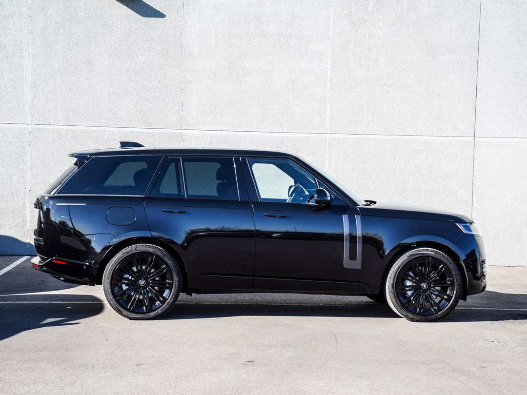 2025 Land Rover Range Rover P530 SE SWB, Toronto, Cash