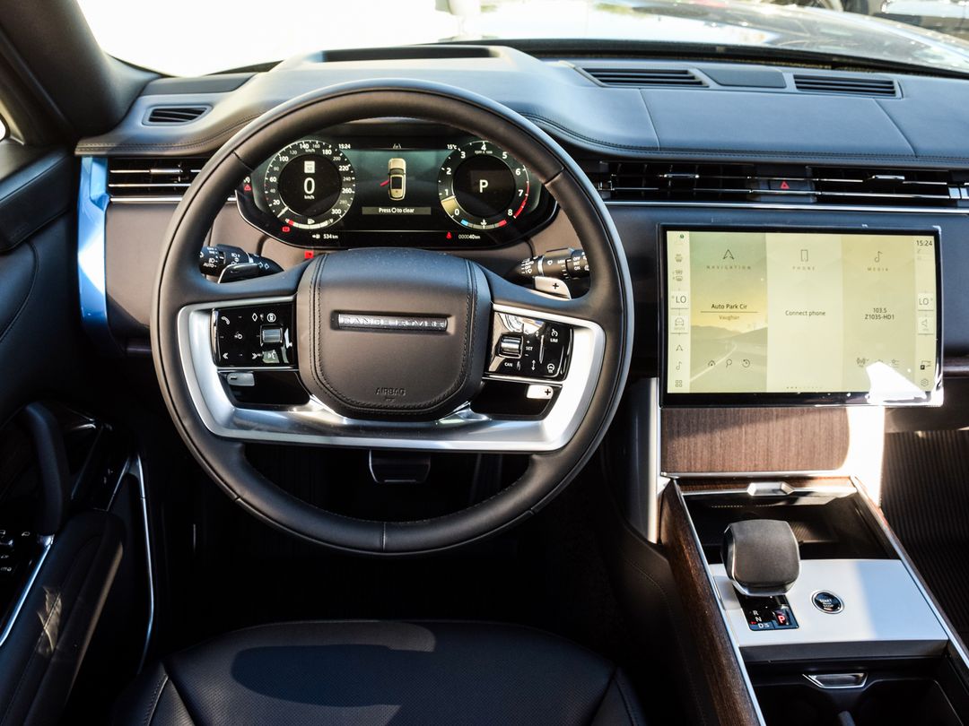 2025 Land Rover Range Rover P530 SE SWB, Toronto, Cash