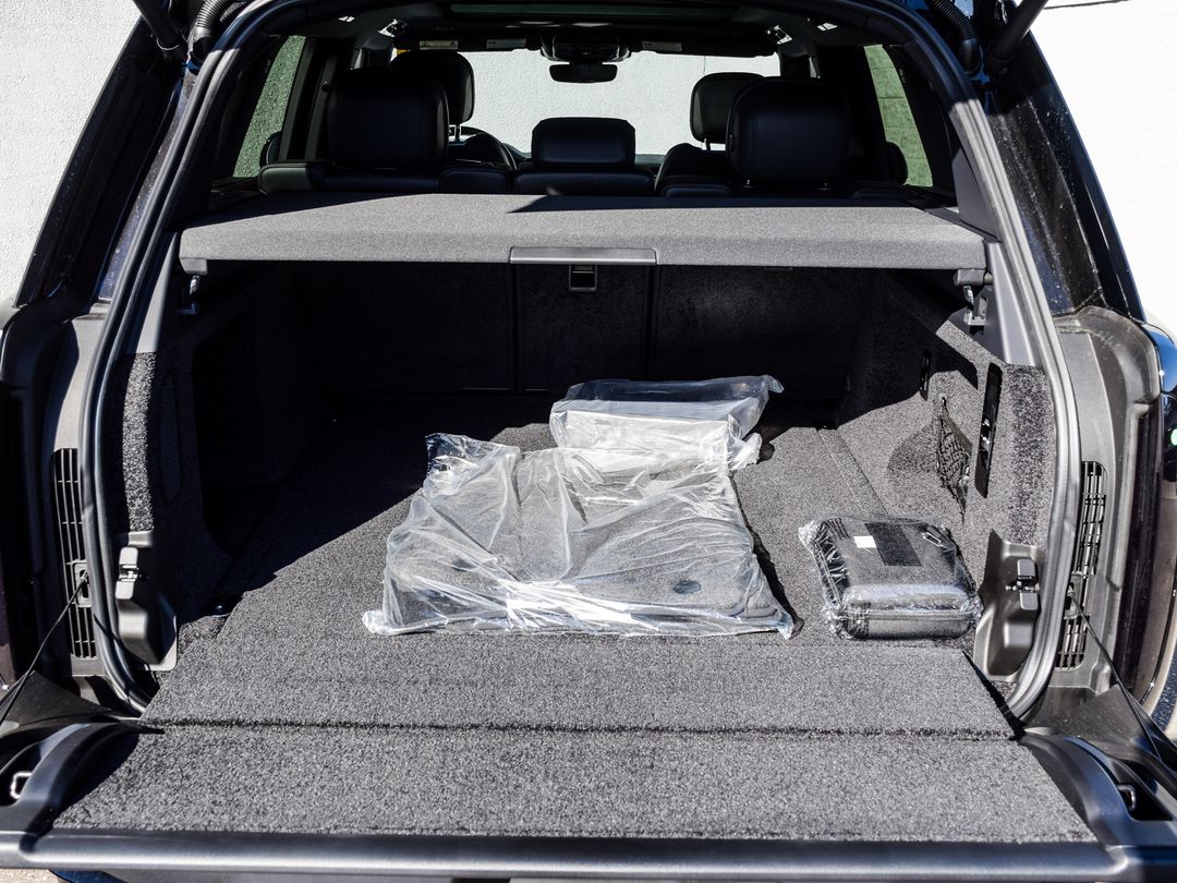 2025 Land Rover Range Rover P530 SE SWB, Toronto, Cash