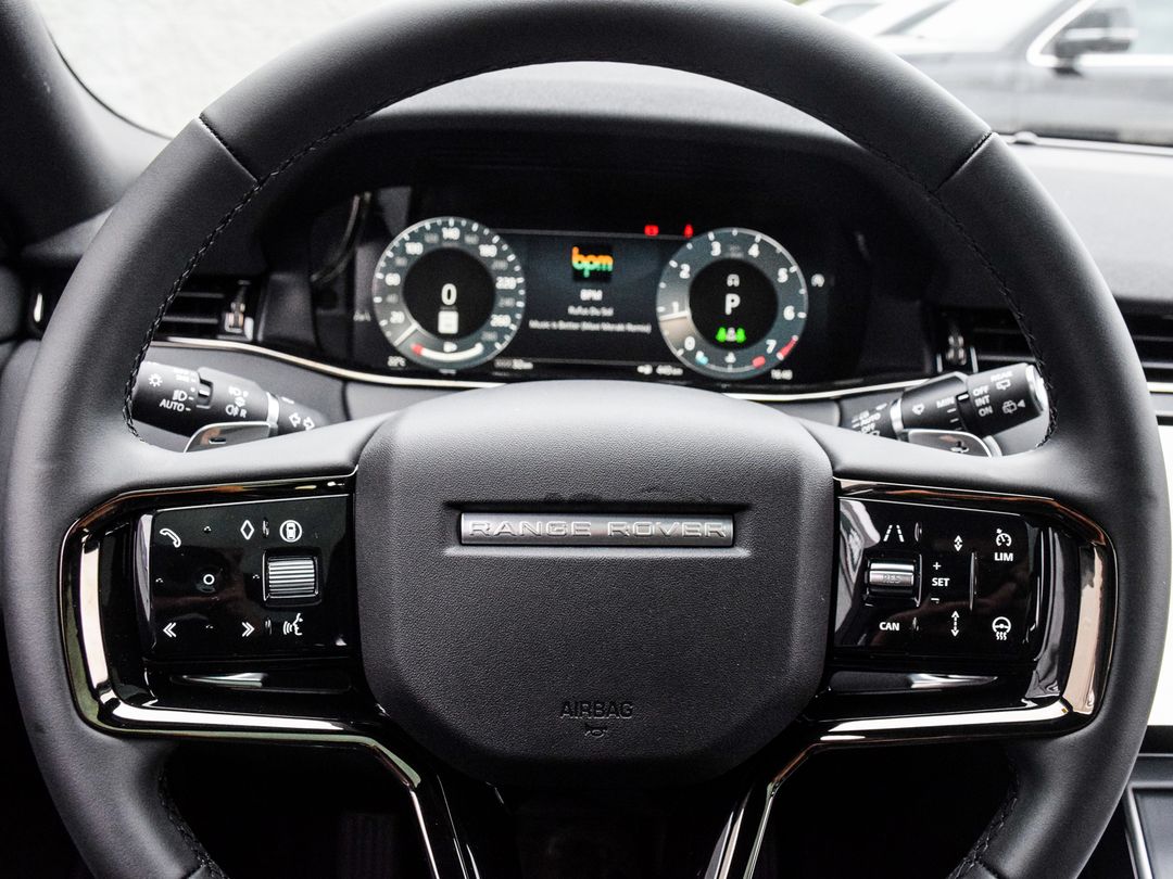 2025 Land Rover Range Rover Evoque P250 Dynamic SE, Toronto, Cash