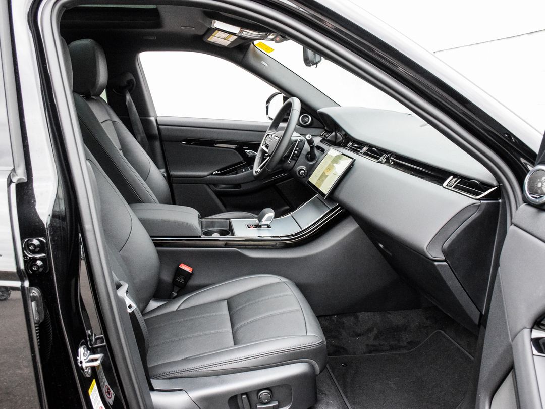 2025 Land Rover Range Rover Evoque P250 Dynamic SE, Toronto, Cash
