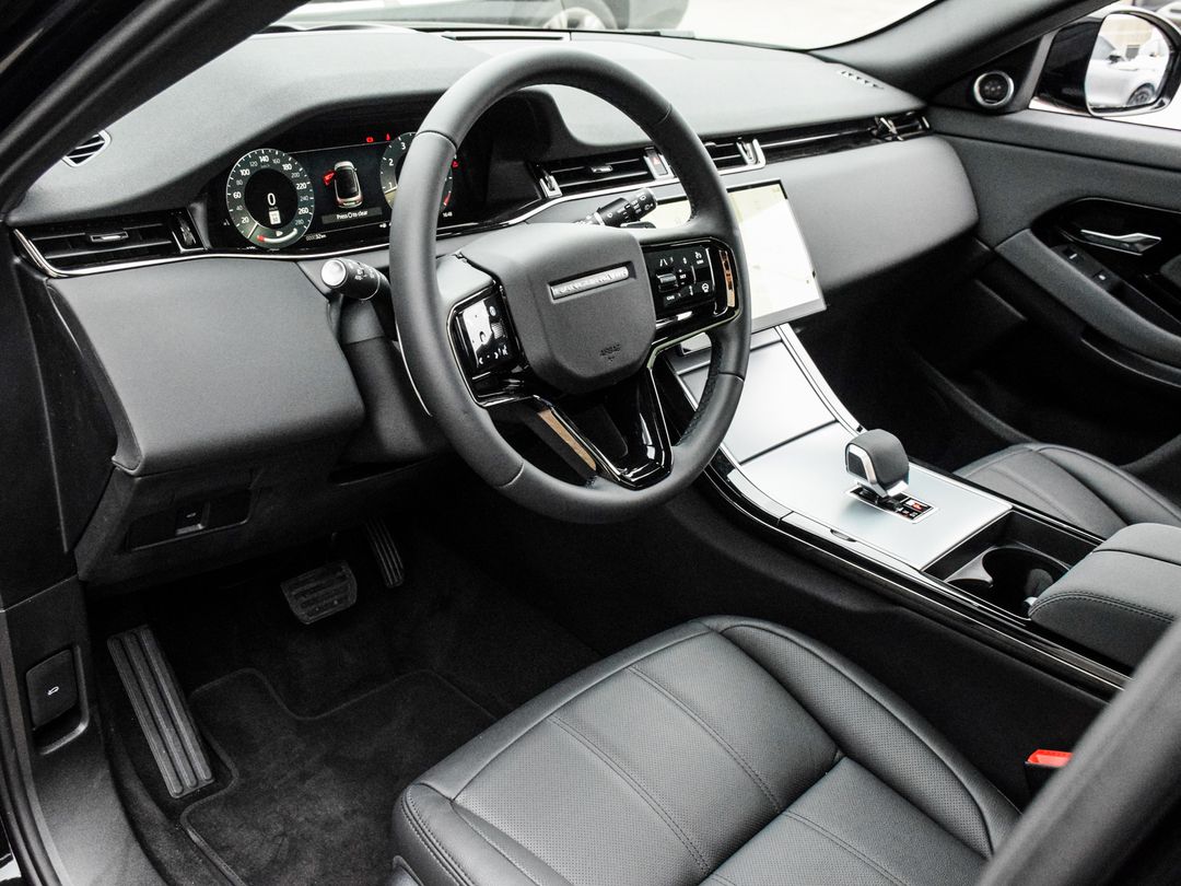 2025 Land Rover Range Rover Evoque P250 Dynamic SE, Toronto, Cash