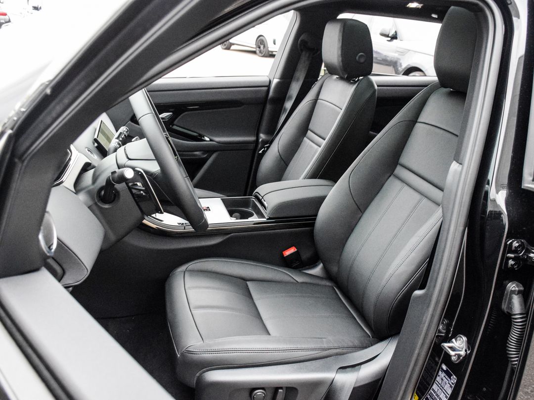 2025 Land Rover Range Rover Evoque P250 Dynamic SE, Toronto, Cash