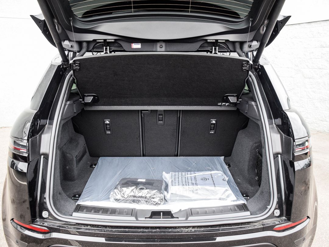 2025 Land Rover Range Rover Evoque P250 Dynamic SE, Toronto, Cash