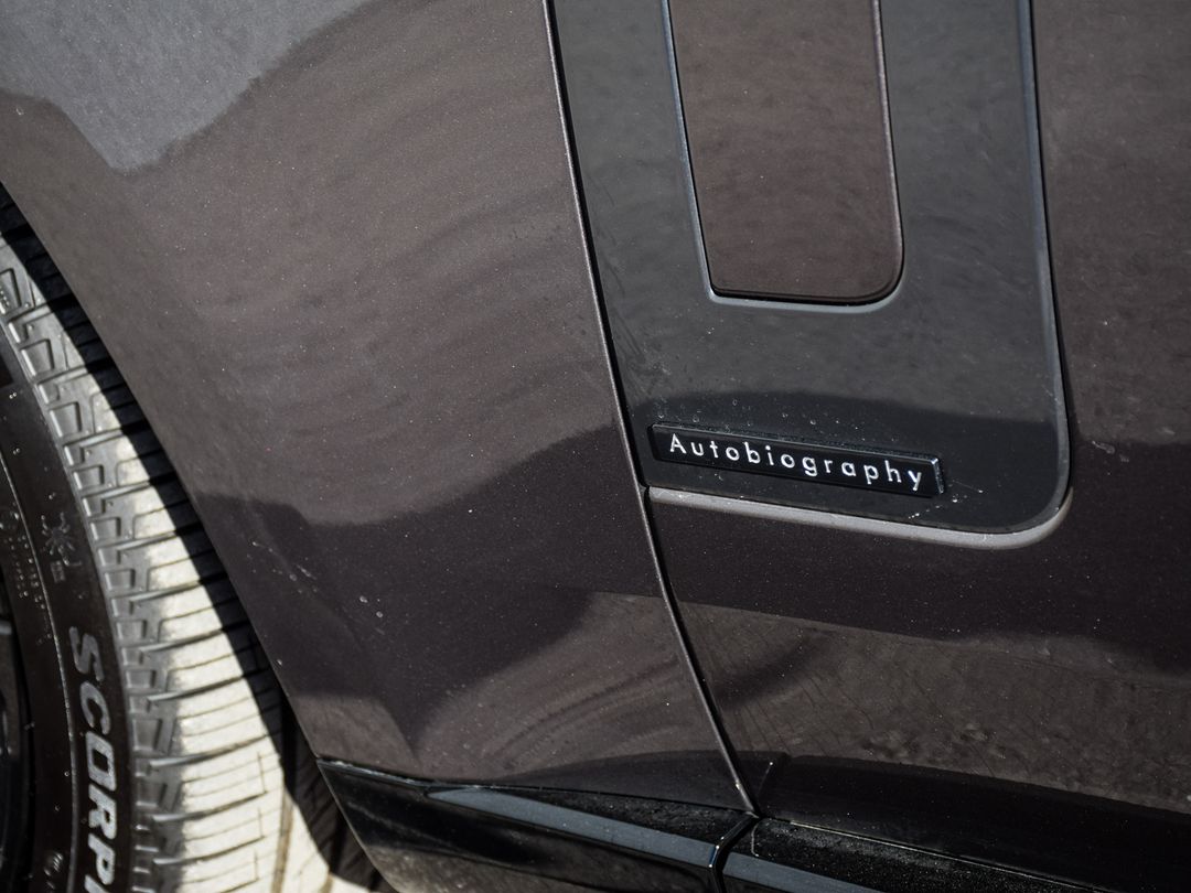 2025 Land Rover Range Rover P530 Autobiography SWB, Toronto, Cash