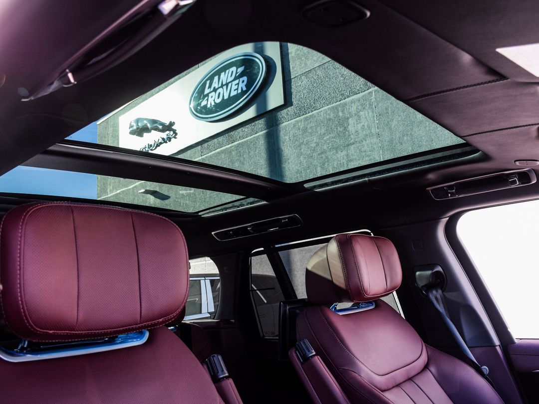 2025 Land Rover Range Rover P530 Autobiography SWB, Toronto, Cash