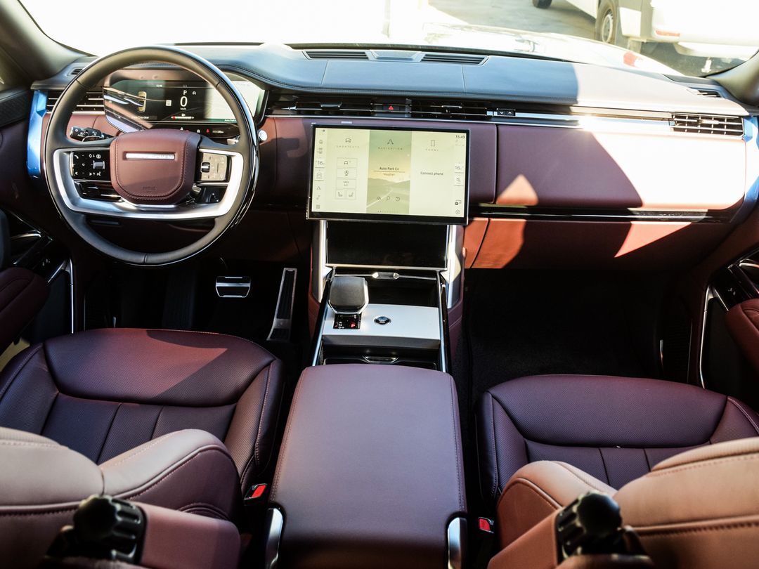 2025 Land Rover Range Rover P530 Autobiography SWB, Toronto, Cash