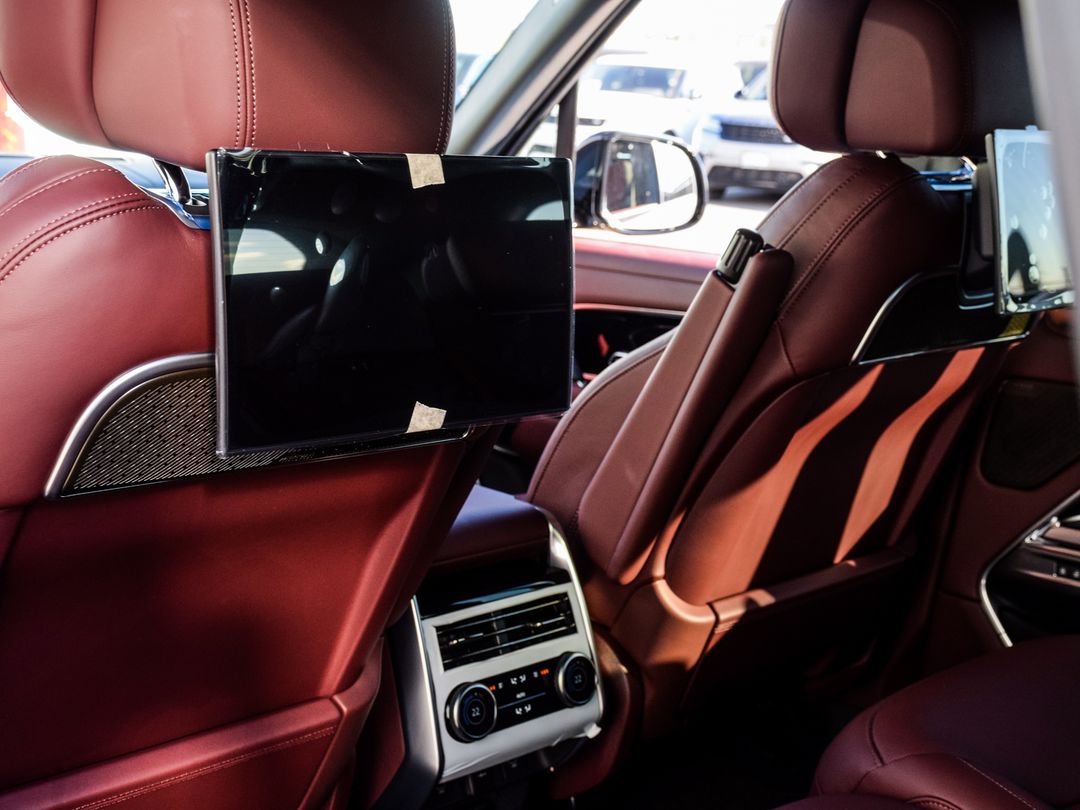 2025 Land Rover Range Rover P530 Autobiography SWB, Toronto, Cash
