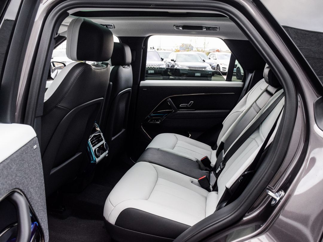 2025 Land Rover Range Rover Sport P400 Dynamic SE, Toronto, Cash