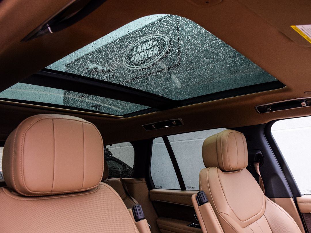 2025 Land Rover Range Rover P530 SE SWB, Toronto, Cash