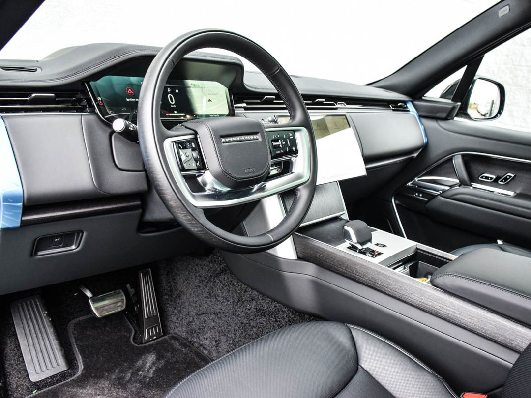 2025 Land Rover Range Rover P530 SE SWB, Toronto, Cash