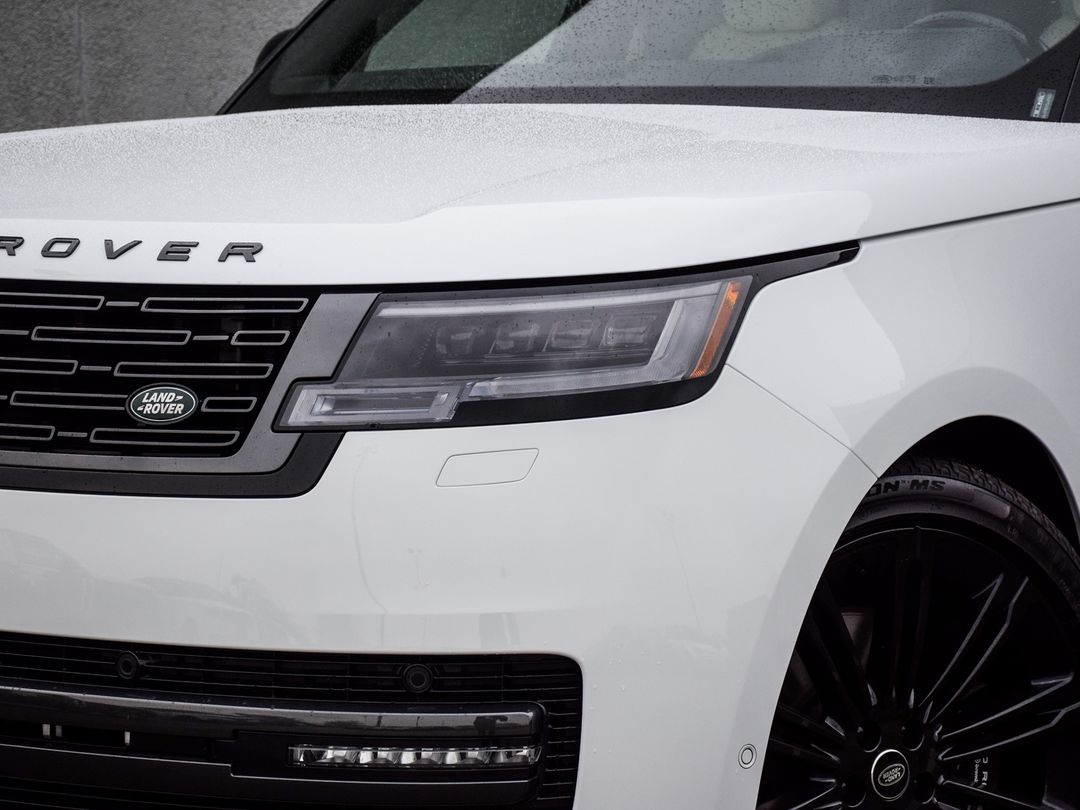 2025 Land Rover Range Rover P530 SE SWB, Toronto, Cash