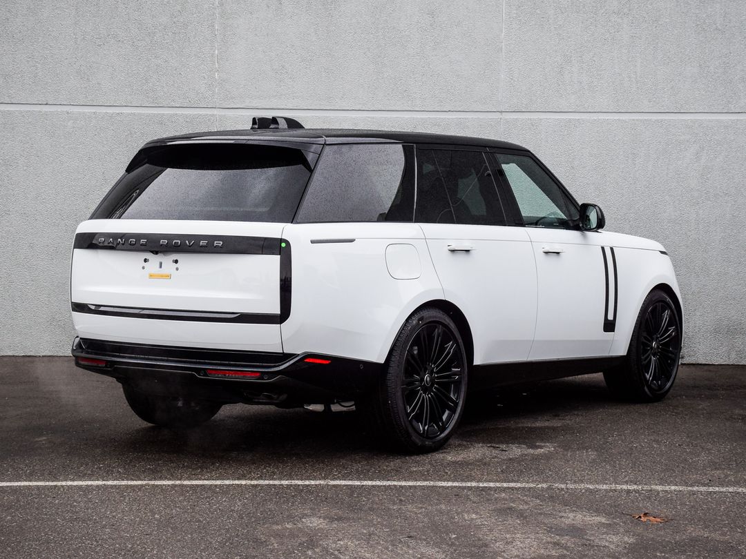 2025 Land Rover Range Rover P530 SE SWB, Toronto, Cash