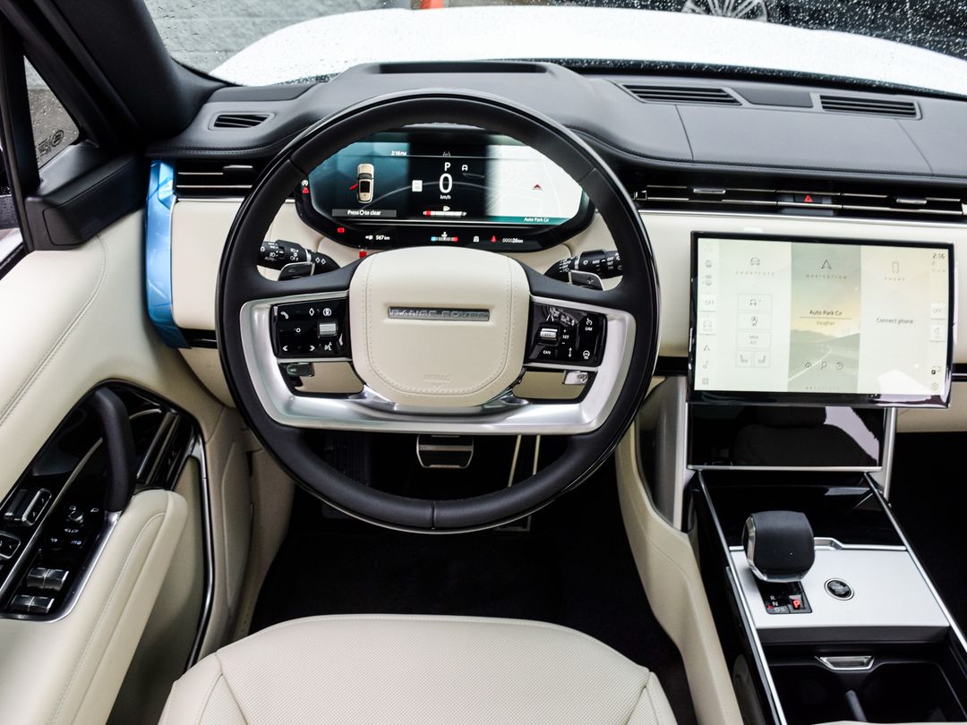 2025 Land Rover Range Rover P530 SE SWB, Toronto, Cash