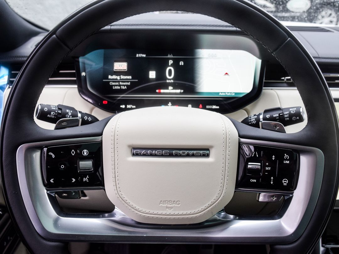 2025 Land Rover Range Rover P530 SE SWB, Toronto, Cash