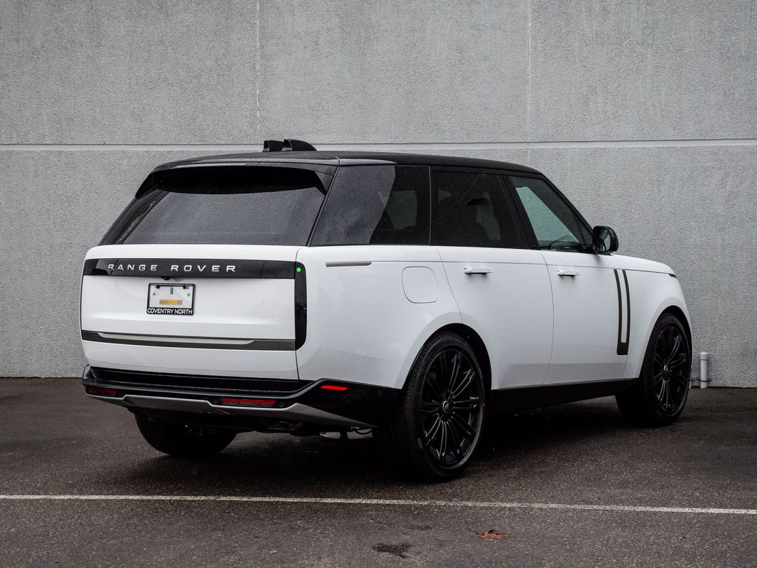 2025 Land Rover Range Rover P530 SE SWB, Toronto, Cash