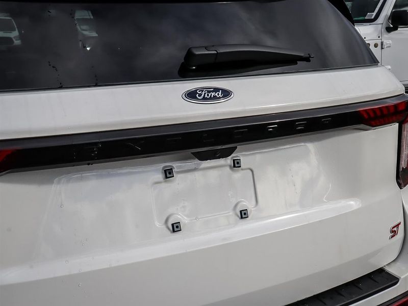 New 2025 Ford Explorer ST FN5470