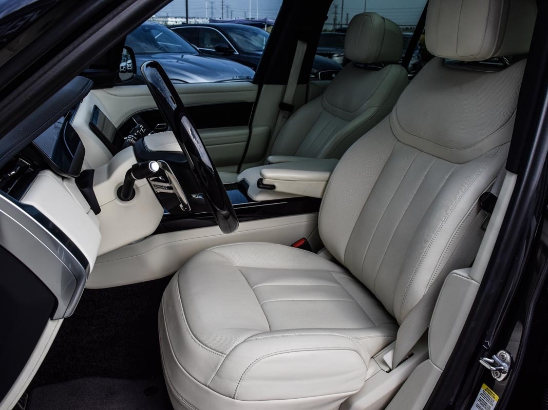2025 Land Rover Range Rover P400 SE SWB, Toronto, Cash