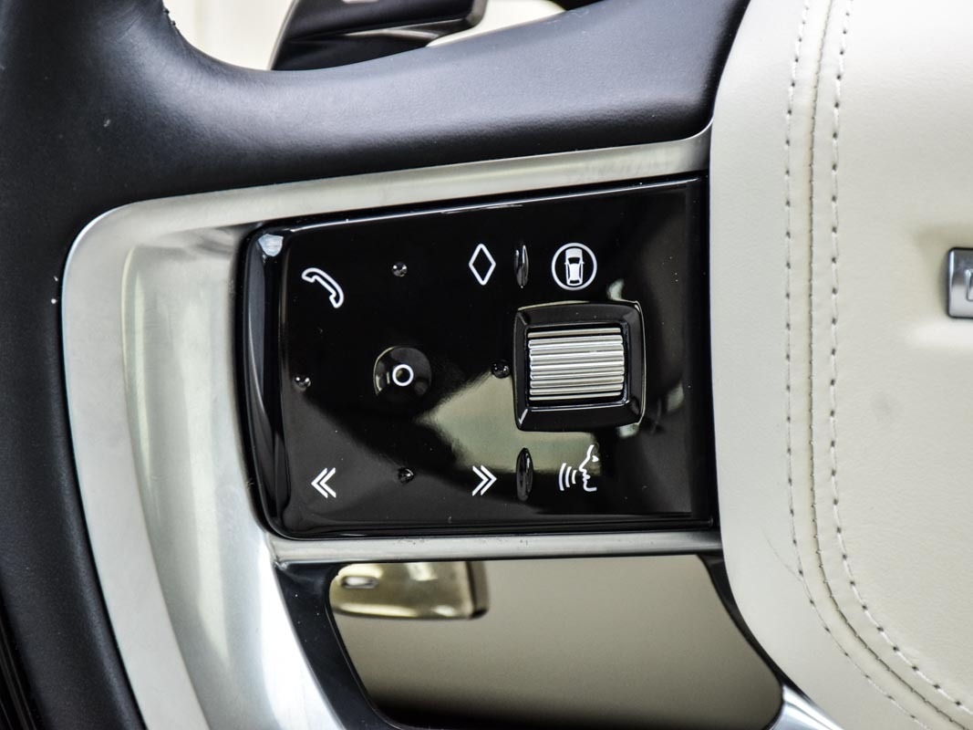 2025 Land Rover Range Rover P400 SE SWB, Toronto, Cash