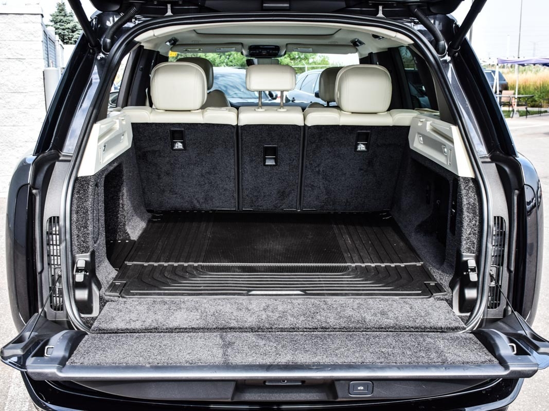 2025 Land Rover Range Rover P400 SE SWB, Toronto, Cash