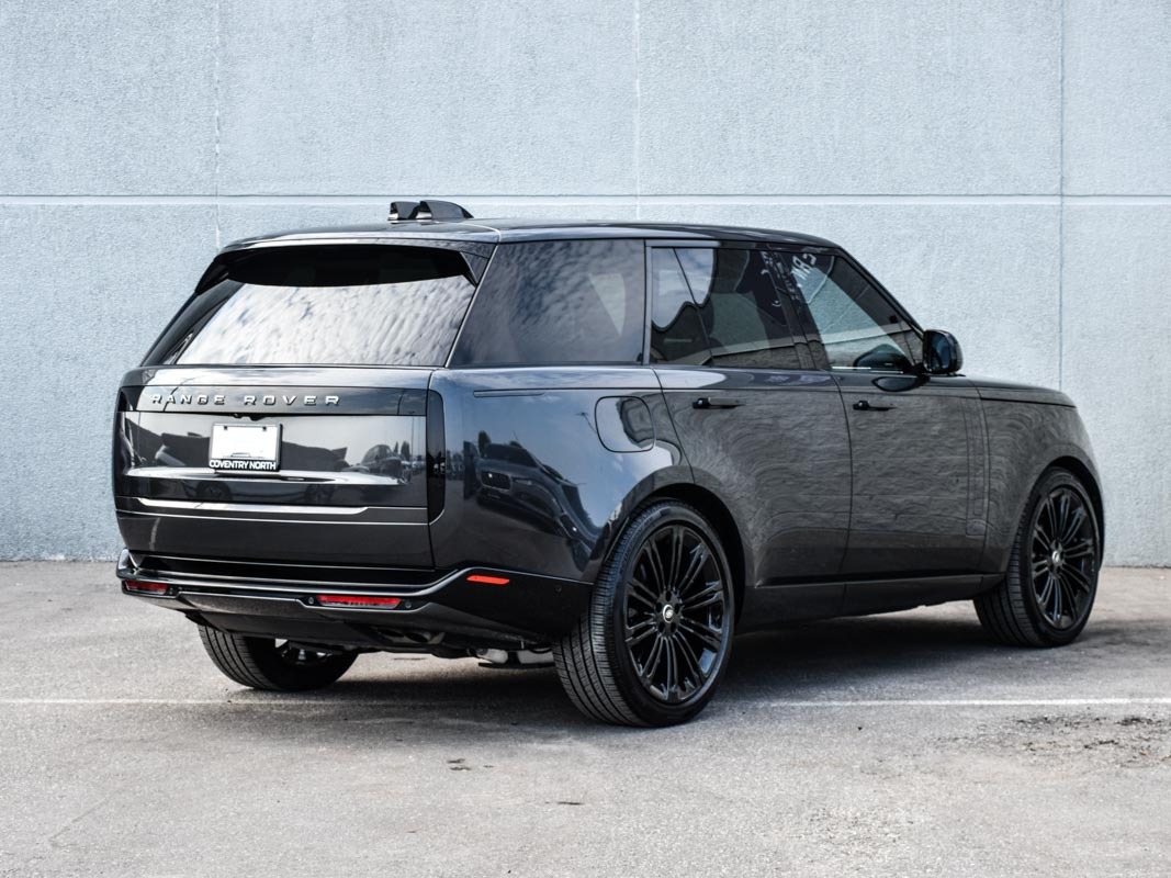 2025 Land Rover Range Rover P400 SE SWB, Toronto, Cash