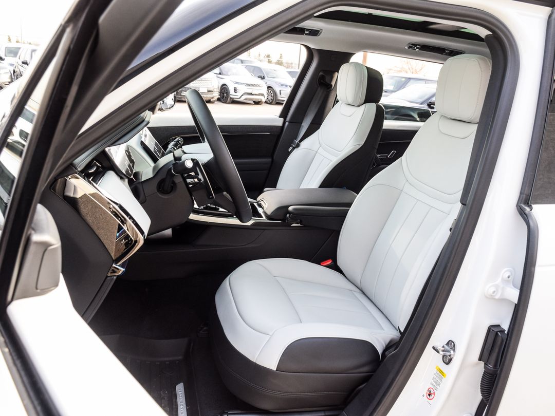 2025 Land Rover Range Rover Sport P400 Dynamic HSE, Toronto, Cash