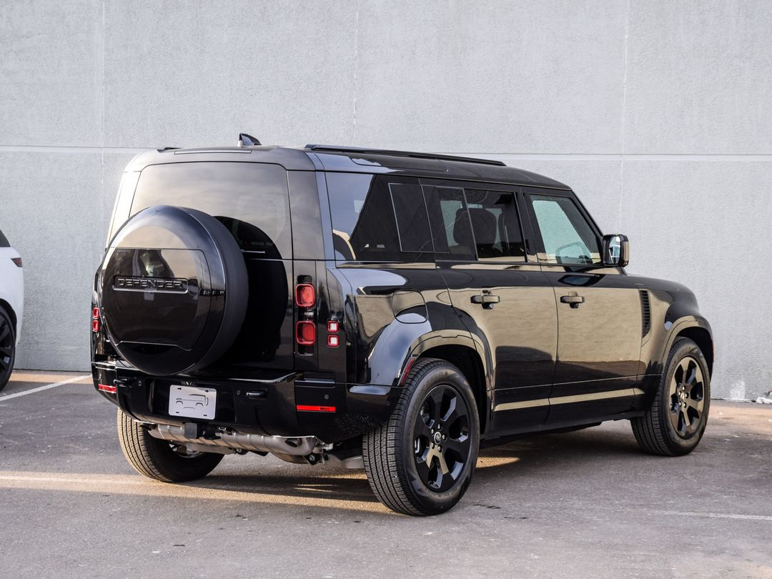 2025 Land Rover Defender 110 P400 X-Dynamic SE, Toronto, Cash
