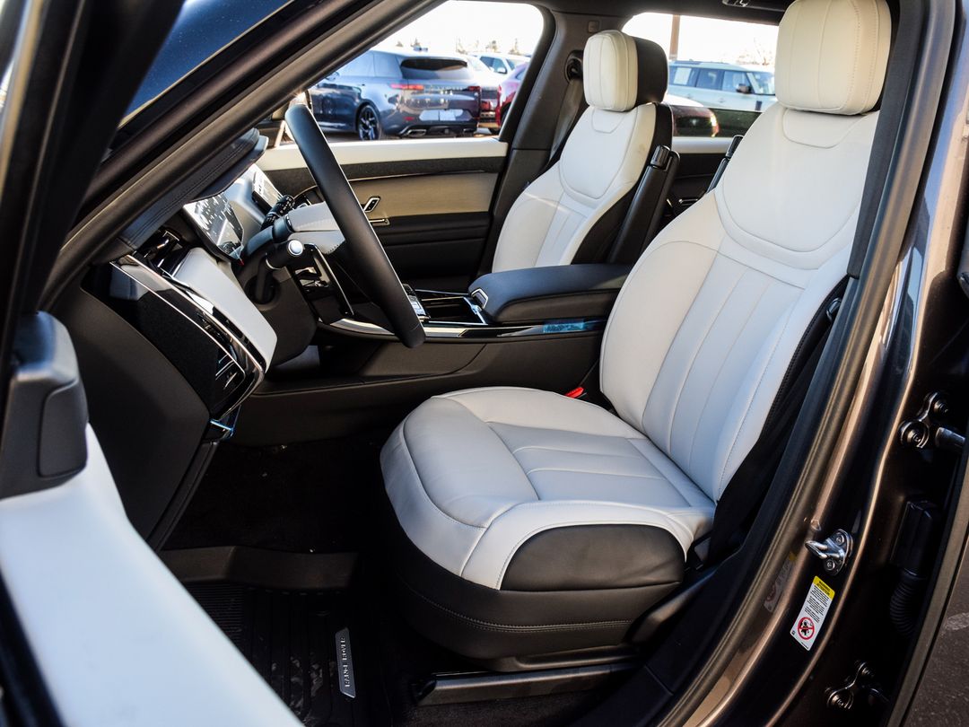 2025 Land Rover Range Rover Sport P400 Dynamic SE, Toronto, Cash