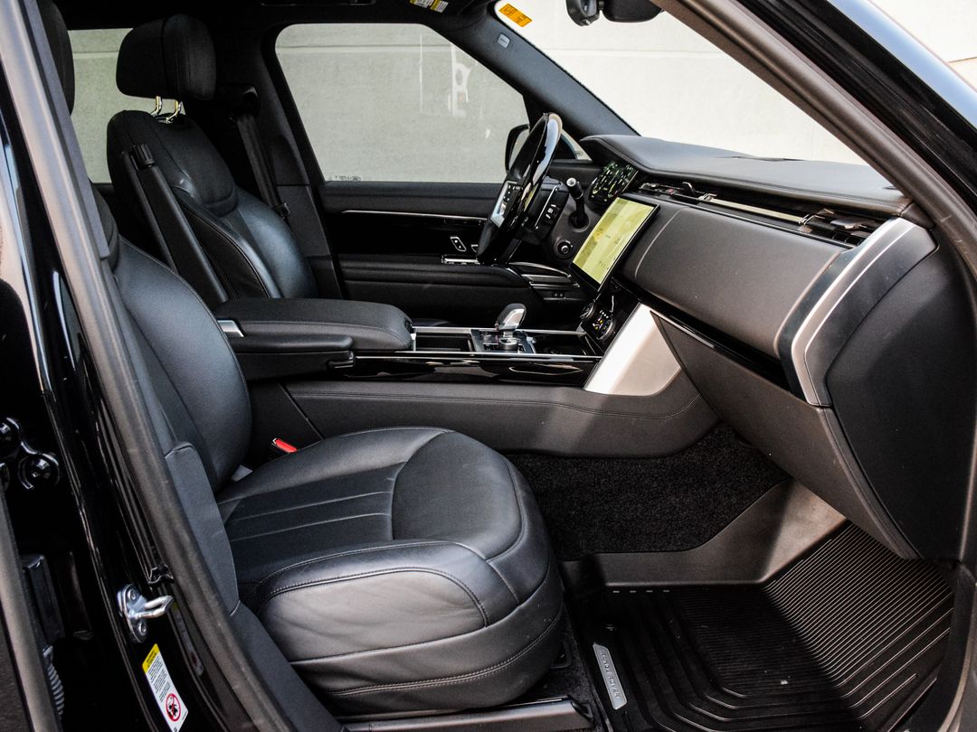 2023 Land Rover Range Rover P530 SE, Toronto, Cash