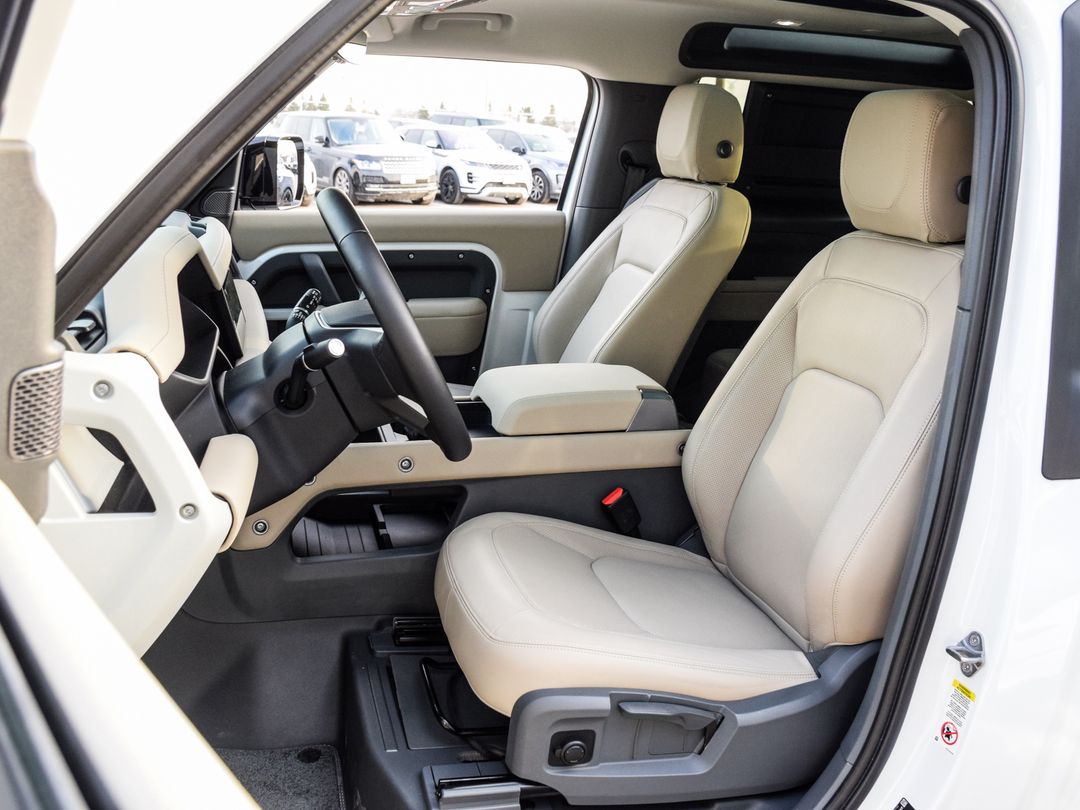 2024 Land Rover Defender 90 P300 S, Toronto, Cash
